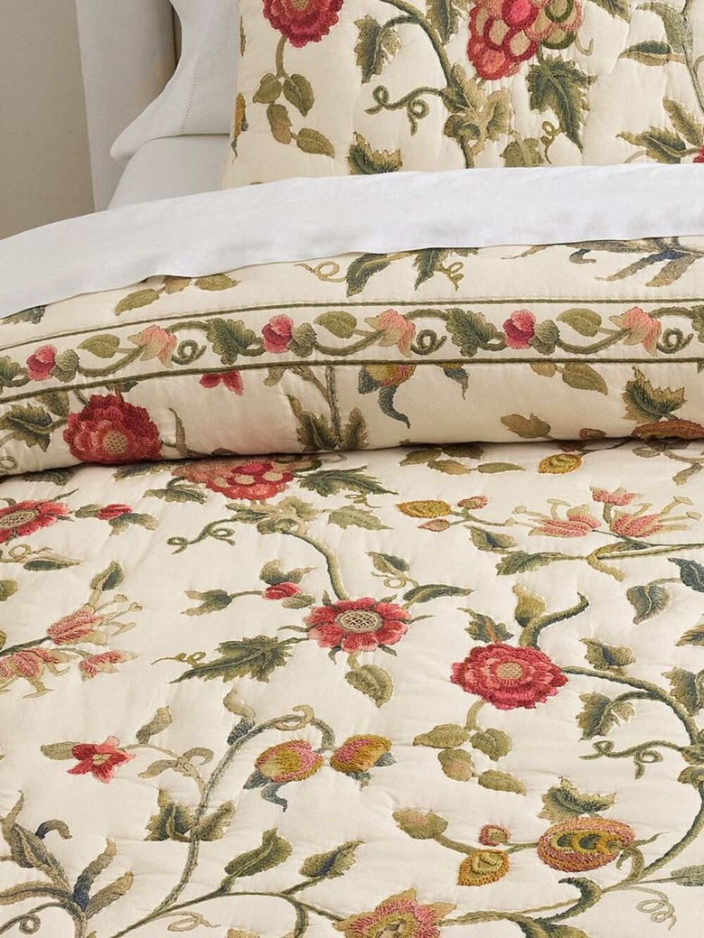 Pottery Barn Tessa Embroidered Floral Quilt Bedding King / California King NWT